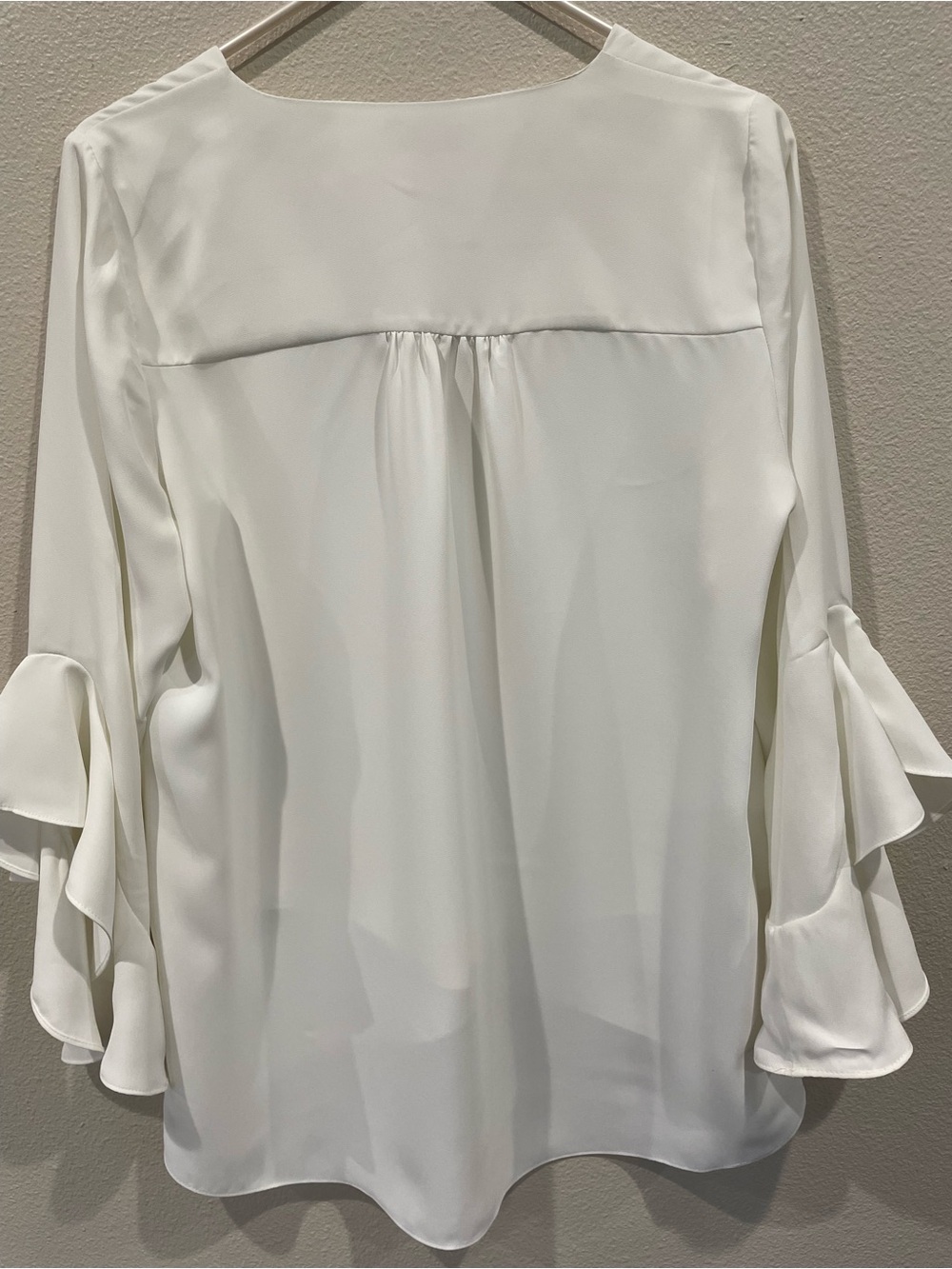 Vince Camuto White V-Neck Ruffle Sleeve Blouse - Picture 10 of 10